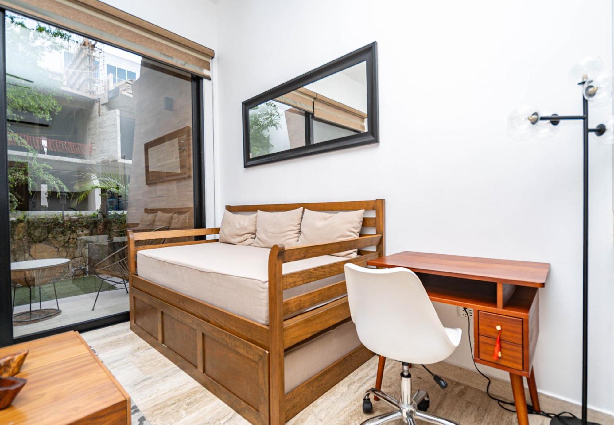 Lc5 - Beautiful 7 Minutes Walk From The Beaches